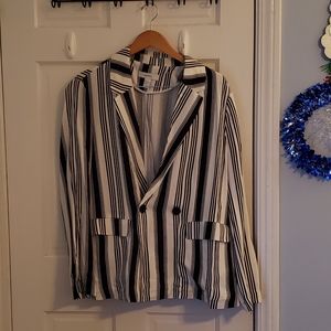 Black and White Stripped Blazer